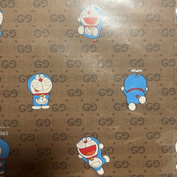 Gucci Doraemon NoteBook, NIP (authentic) - Picture 4 of 8